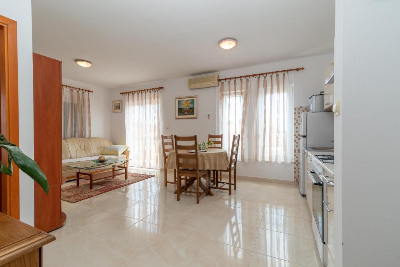 Apartament Apartman Dildo Trogir Zewnętrze zdjęcie