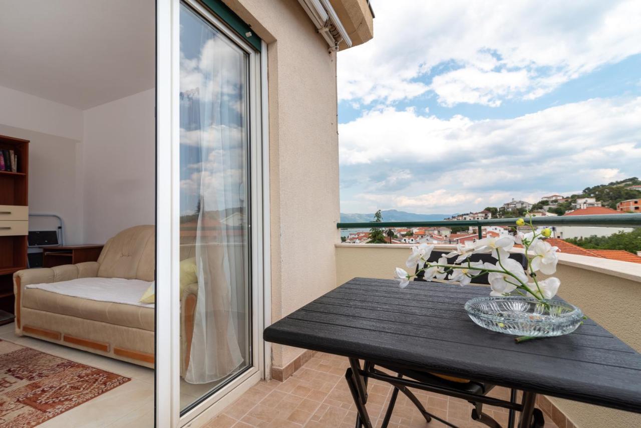 Apartament Apartman Dildo Trogir Zewnętrze zdjęcie